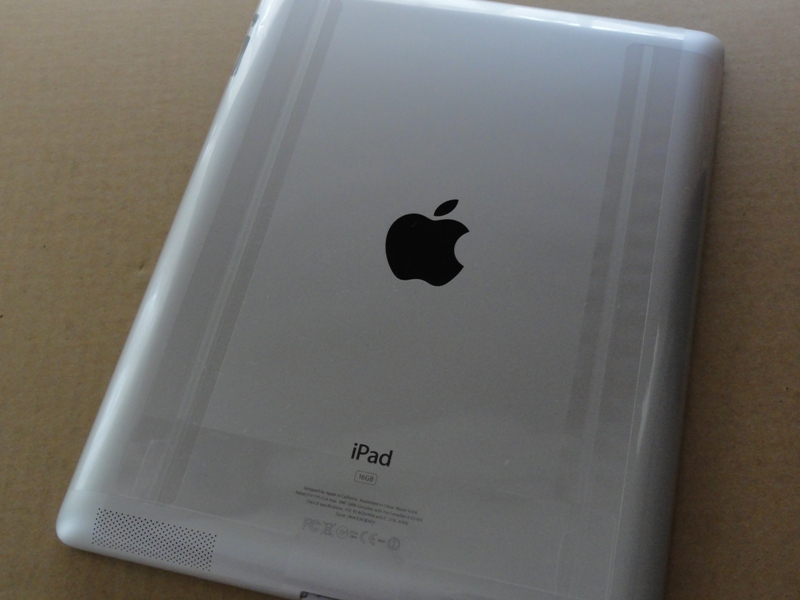 iPad Wi-Fiモデル（第3世代）の本体裏面