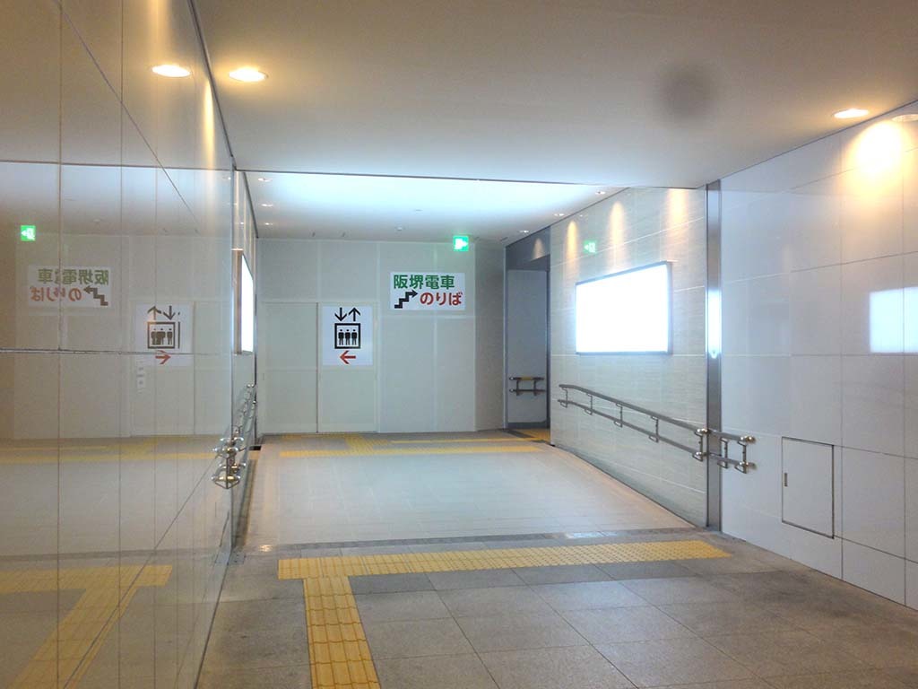 地下通路からの阪堺電気軌道天王寺駅前停留場へのルート